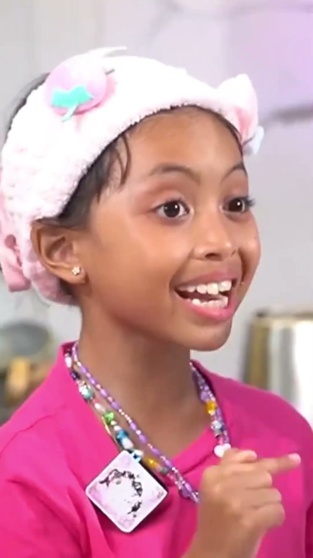 LEIKA BUAT ES KRIM SPESIAL BUAT TAMU SPESIAL ?? #leika #shorts