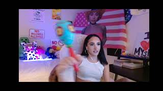 Bianciiita Playing The Maracas With Her Feet