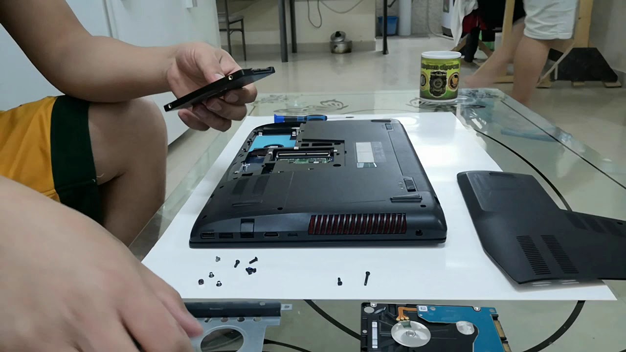 ASUS ROG Gaming Laptop Upgrade HDD to SSD