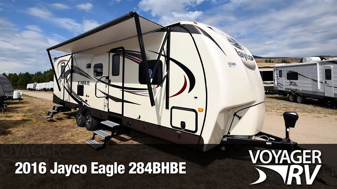 What are some standard Jayco Eagle travel trailer features?
