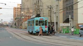 熊本市電1350型 呉服町電停発車 Kumamoto City Tram Type 1350 Tramcar