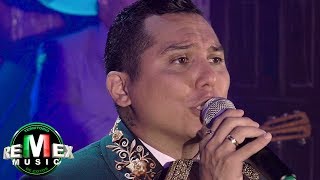 Edwin Luna y La Trakalosa de Monterrey - Broche de oro - versión mariachi (Video Oficial) chords