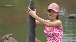 Amazing Fishing | Beautiful Girl Hunting Big Catfish