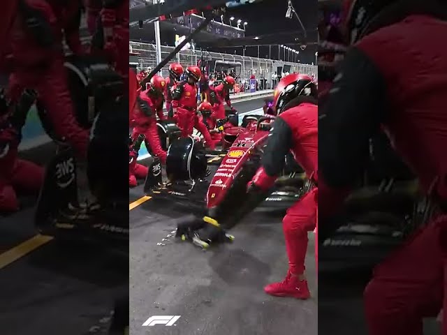 What A Double Pitstop Looks Like in F1 👀 #Shorts class=