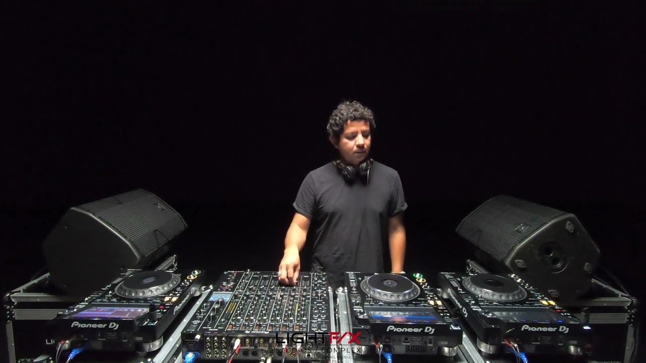 BRUNO ROMERO in studio (dj set)
