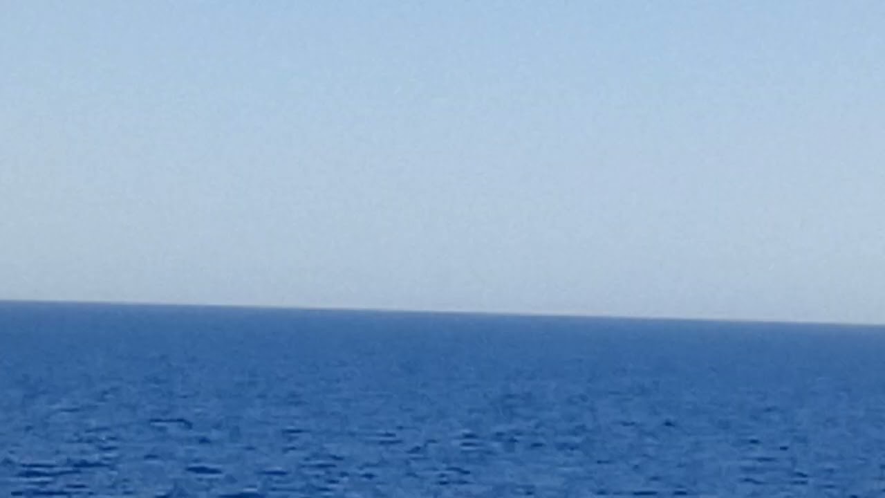 مشاهدة البحر الأحمر أثناء العبور من سفاجا المصريه إلى ضباء السعوديه بالعباره دليله الجميله