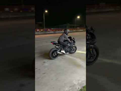 revbomb yamaha r1