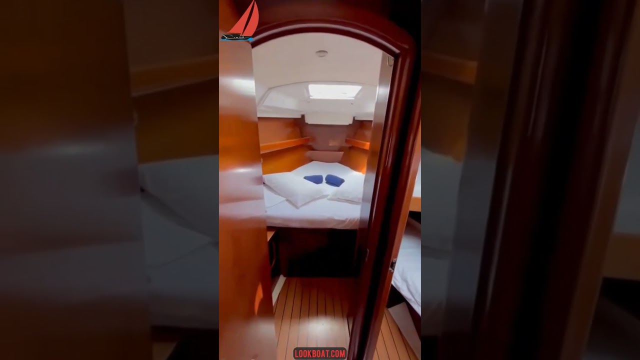 ⁣Beneteau Oceanis Clipper 411 for sale