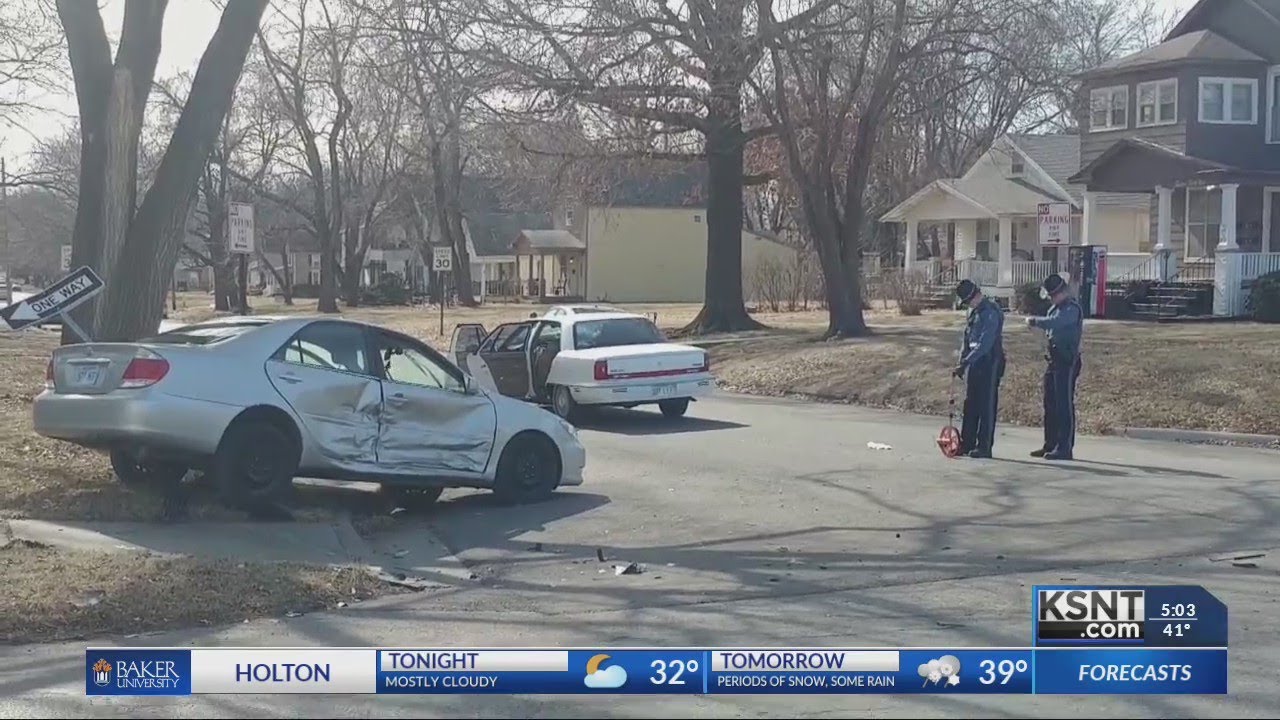 Topeka stolen car chase ends in crash, suspect at large - YouTube