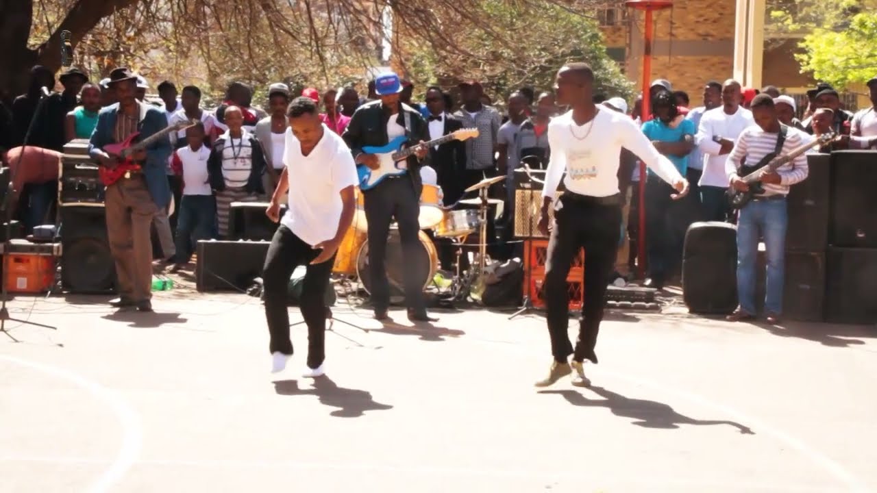 MLAMBOS in action #liveperformance #ezakithi 