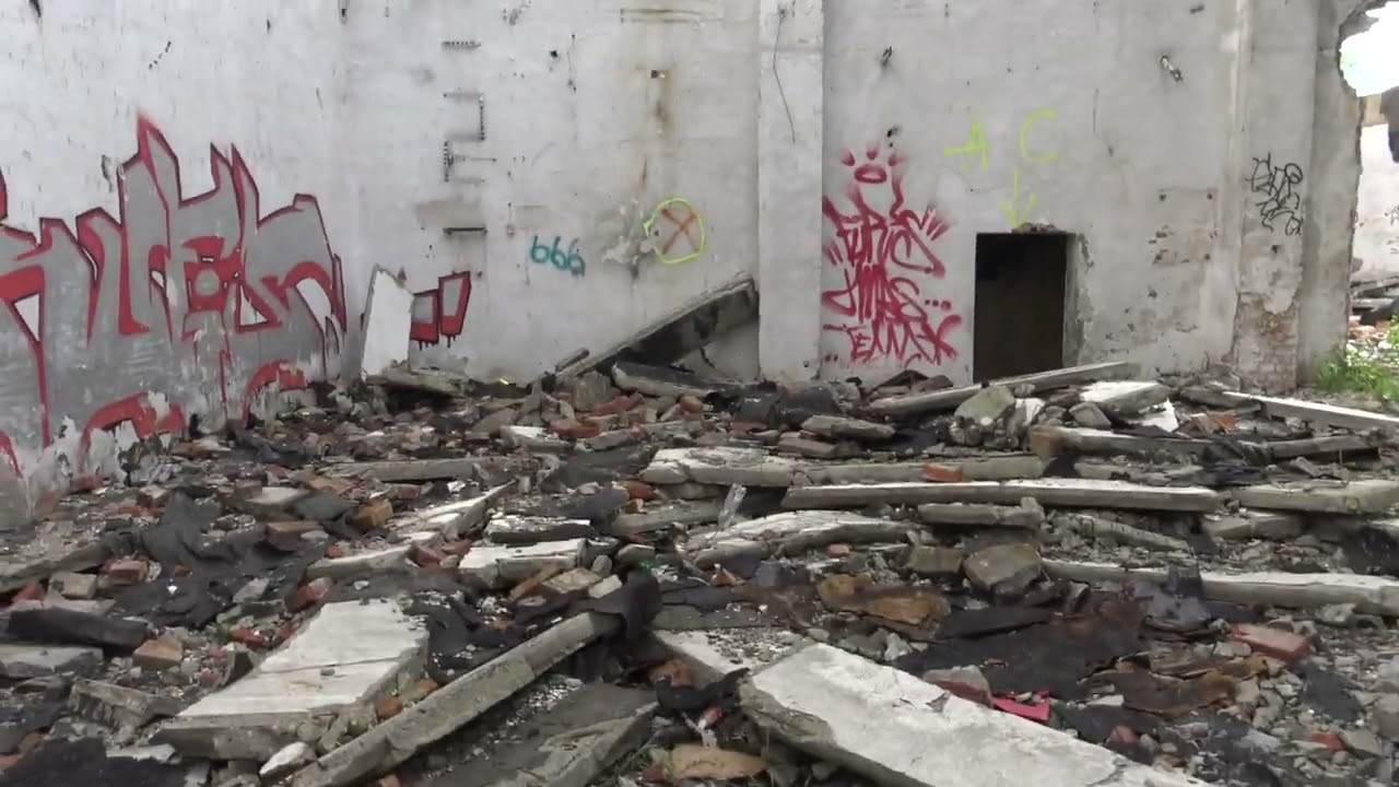 FABRYKA CELULOZY W MALCZYCACH CZY NIEOBSADZONA TWIERDZA.