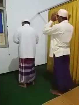 Video Whatsapp lucu WA   Sholat HP