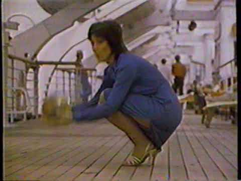 1981 Leggs Undie Leggs Joyce Dewitt Tv Commercial Youtube
