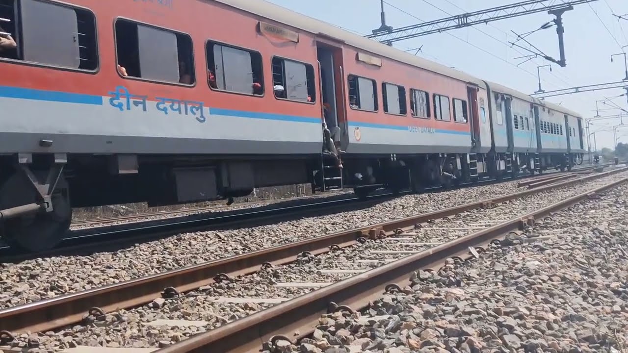 भारत की हाई स्पीड ट्रेन इंडियन रेलवे