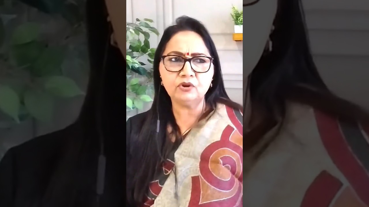 2026 War Ka Saal Kyun Hai? Acharya Reena Sharma Ki Prediction Sach Hui
