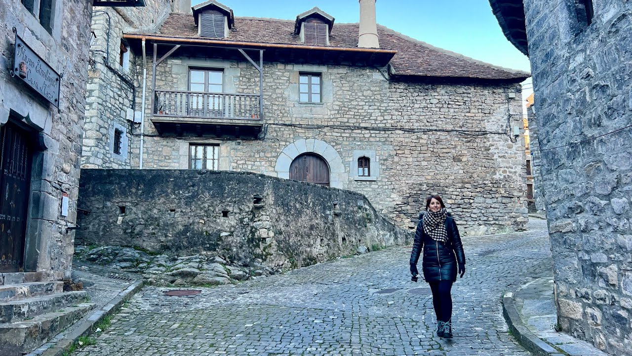 ASÍ SON LOS PUEBLOS DEL PIRINEO EN INVIERNO | HECHO UN PUEBLO DE MONTAÑA AUTÉNTICO