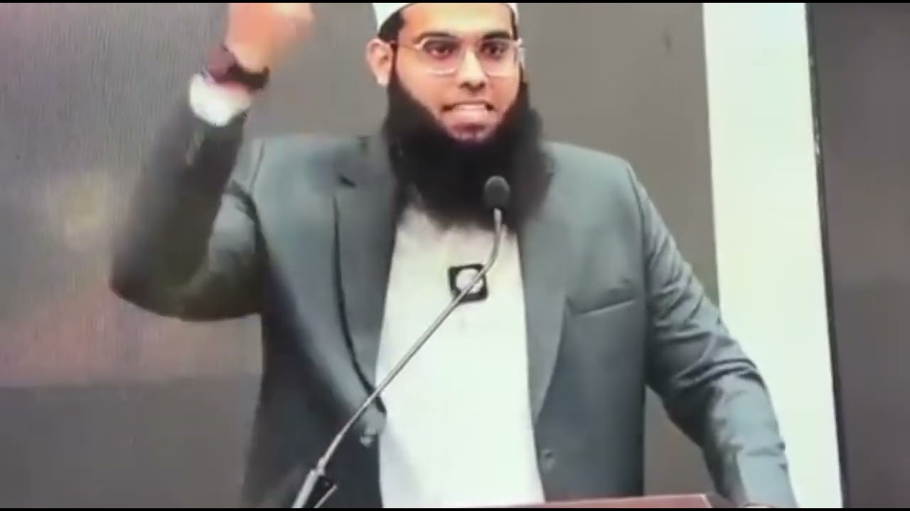 Javed Akhtar Avoids Questions When Answers Are Needed