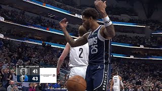 Klay Thompson lobs it to P.J. Washington for the dunk, P.J. steals the inbound, finds Klay for 3