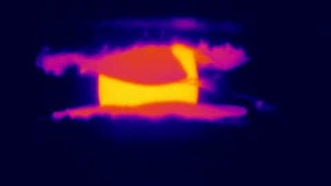 Uniaxial Compression in a Gleeble HDS V40 - Observed using a thermal imaging camera