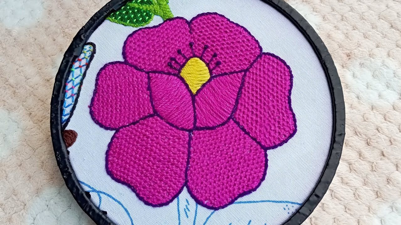 cómo bordar una rosa#21con puntada de relleno super fácil y muy tupida ideal para cualquier diseño
