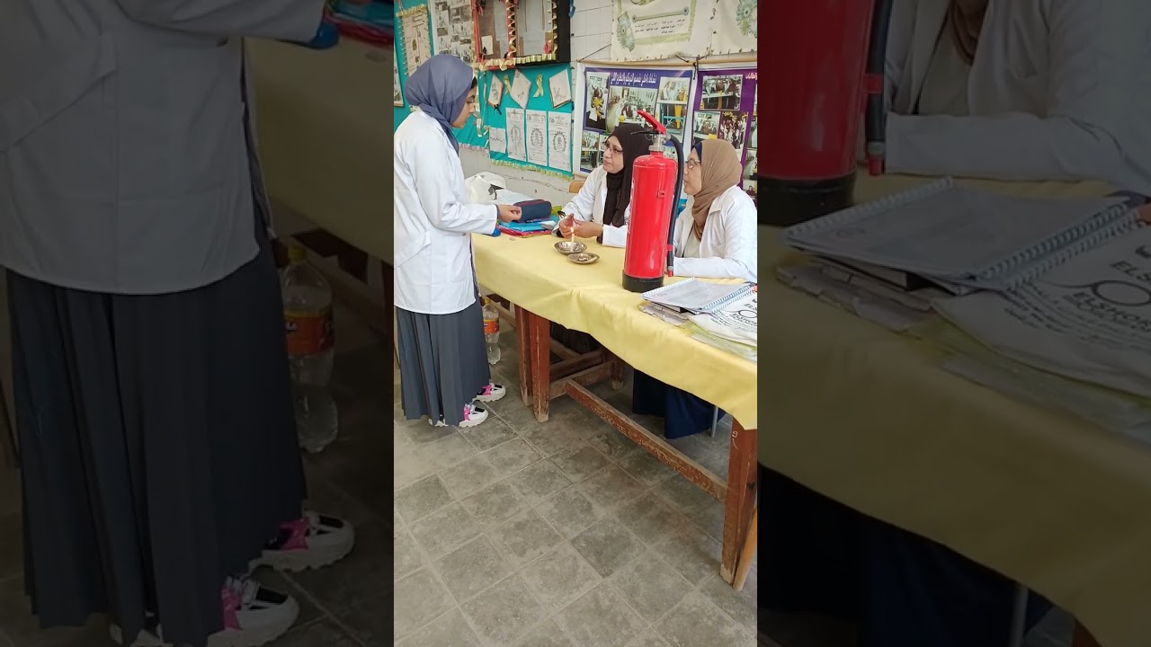 تقييمي لطالباتي مخرج رقم ١و٢ وحدة الخامات النسيجيه