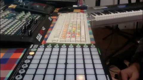Launchpad - APC40 - KP3 - Minimal in studio ...