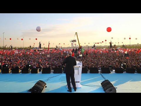 Recep Tayyip Erdoğan’dan Fetih Marşı