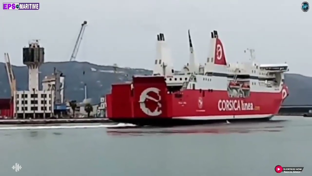 السفينة PAGLIA ORBA تغادر ميناء سكيكدة