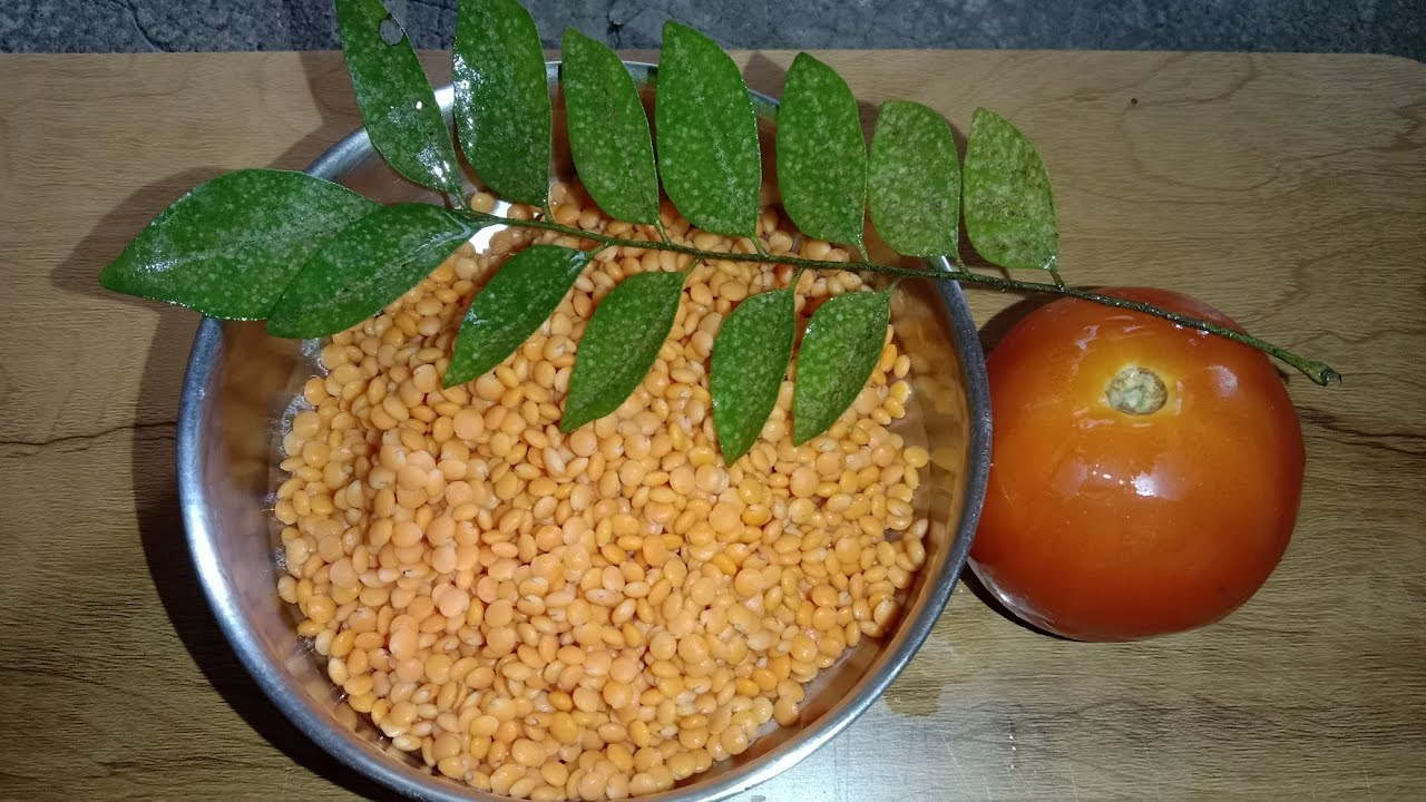 ডাল তো অনেক রকম ভাবে খেয়েছেন একবার এই ভাবে বানিয়ে দেখুন গরম ভাত রুটি সব কিছুর সাথে দারুন লাগবে।