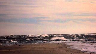 Hatteras:  Rough Day, Currents Collide from all sides