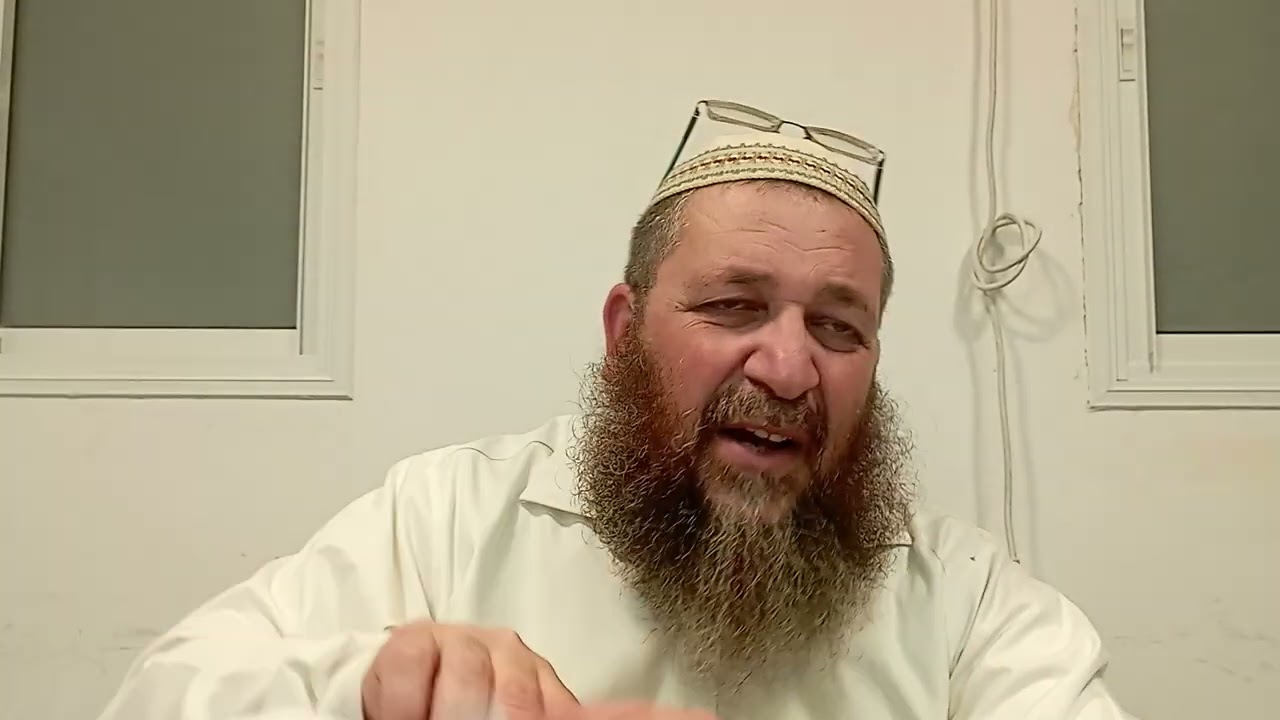 האם המלאכים מלווים אותנו כל היום - התכבדו מכובדים - בי