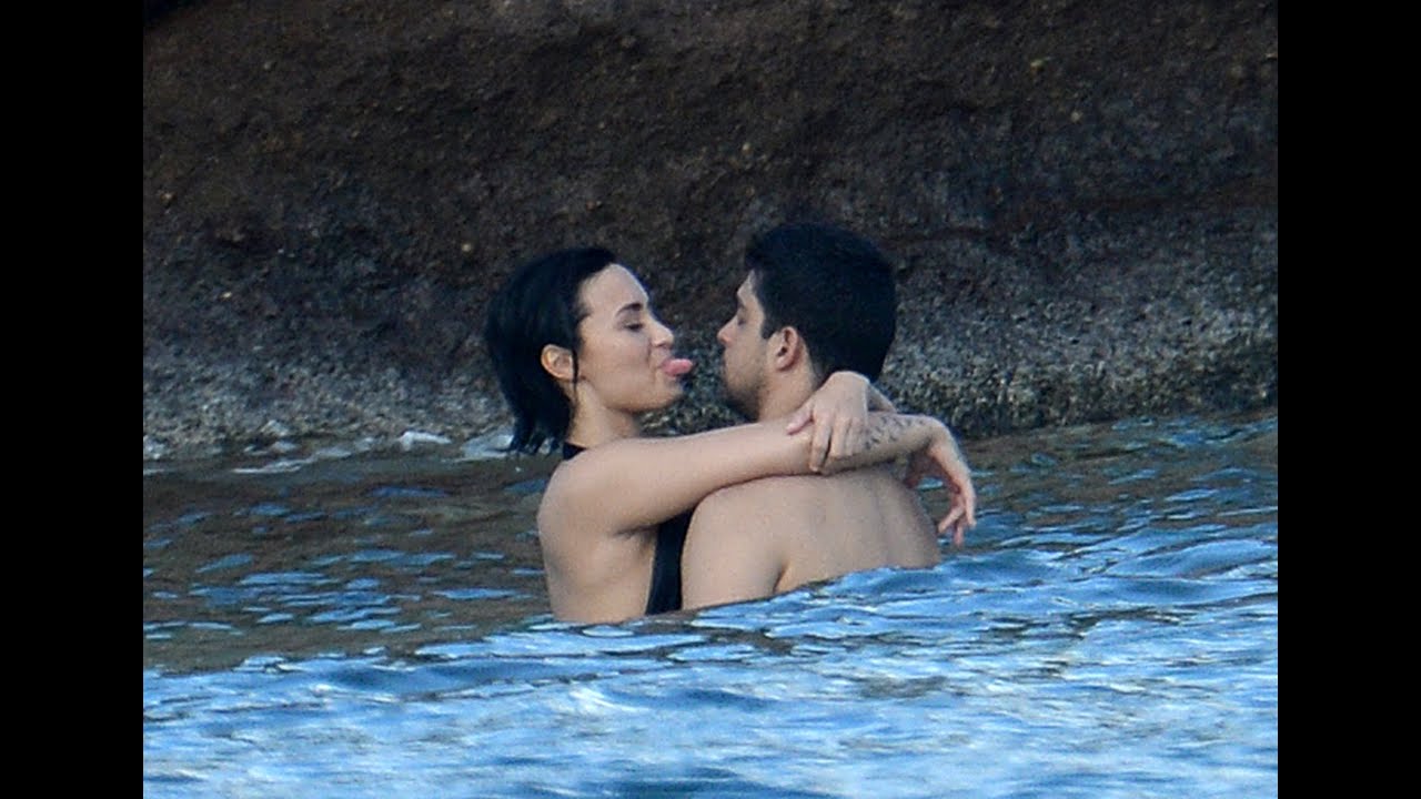 Momentos fofos, engraçados e grandiosos com Demi Lovato