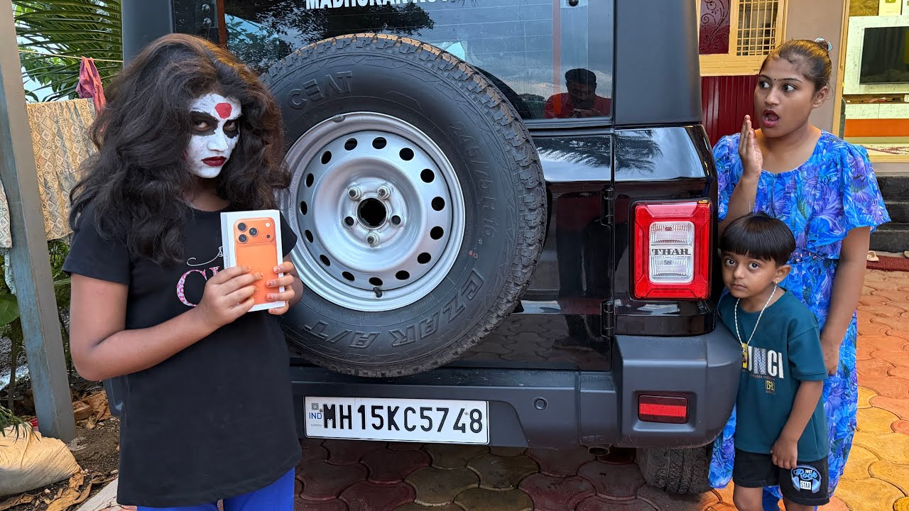 भूत iphone 17 pro घ्यायला घरात घुसलं 😳