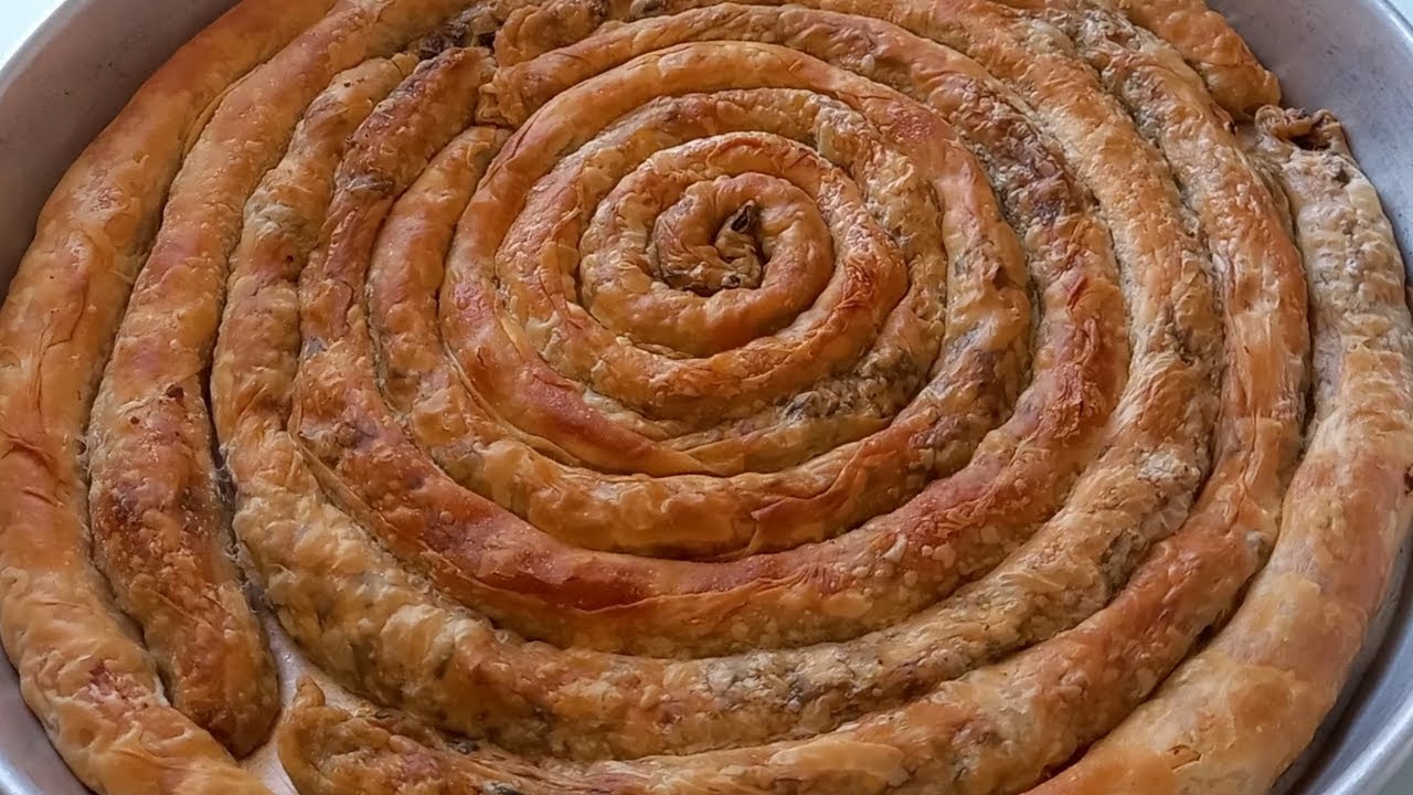 Çıtır çıtır el yapımı ıspanaklı börek tarifi ???? BU TADA BAYILACAKSINIZ!! #ıspanaklıbörek #yemektarifi