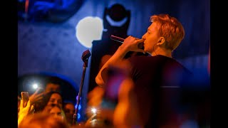 картинка: Егор Натс - Ты красивая, как осень (live, 13.03.2020, Саратов, Мой Бар)