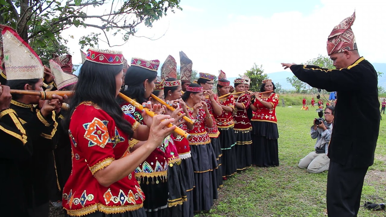 WARISAN BUDAYA MUSIK BAMBU LEMBAH BEHOA LORE TENGAH,KAB. POSO: LOIGI INDONESIA