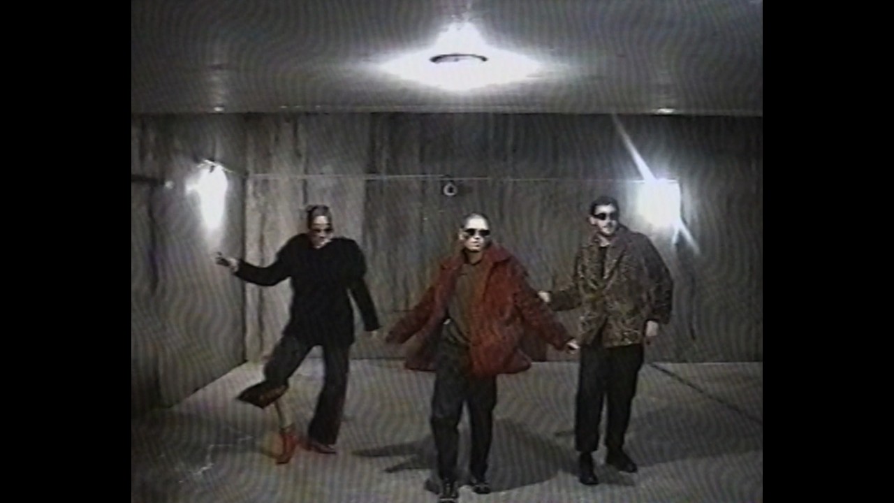 Guarda TREAKS - EGO'S BIRTHDAY (Official Video) su YouTube Guarda TREAKS - EGO'S BIRTHDAY (Official Video) su YouTube