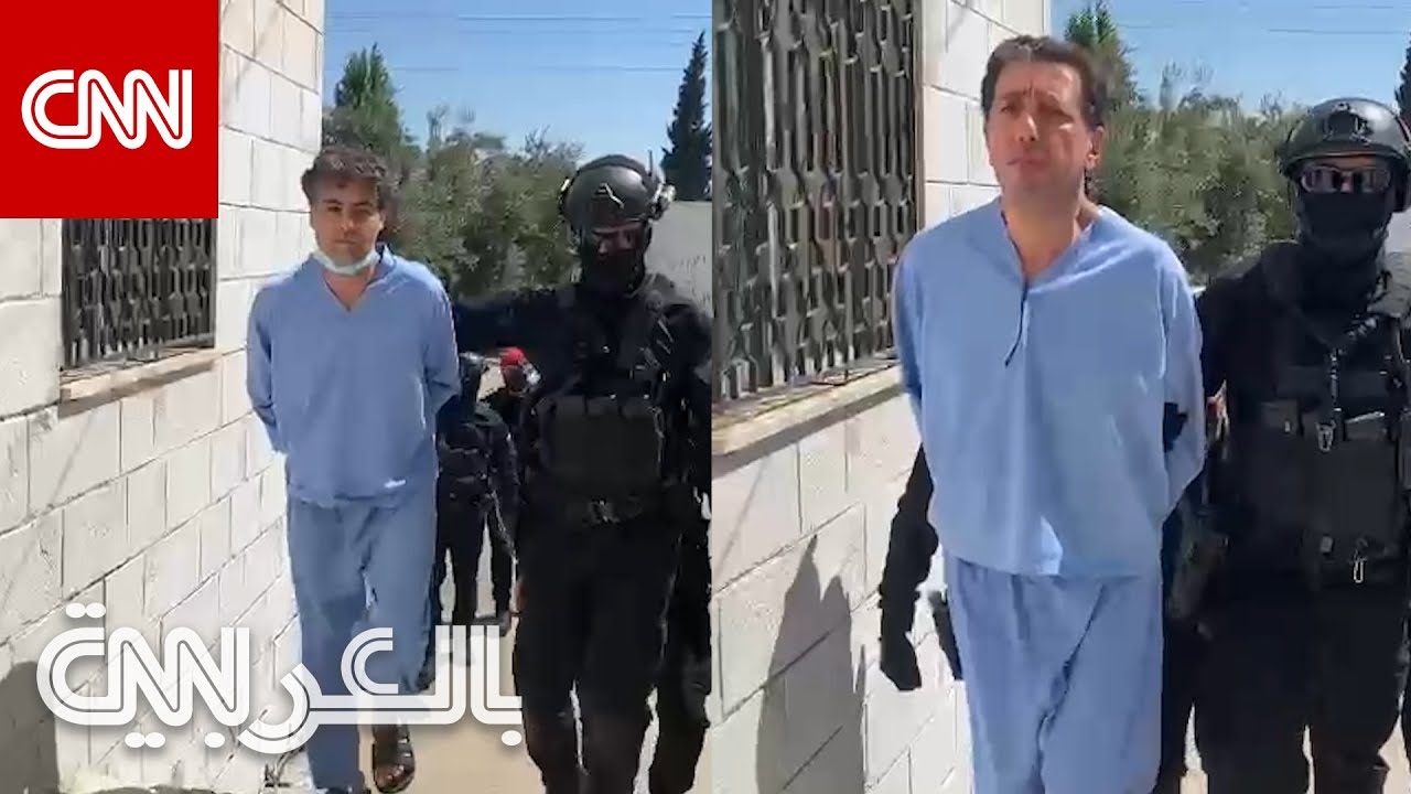 لحظة النطق بالحكم على عوض الله والشريف حسن في 