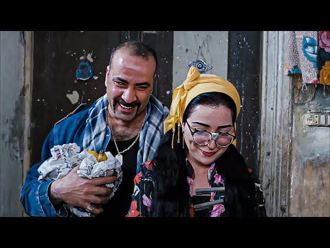 لما تدخل على حبيبتك بعلبة حلاوة المولد الملبن بقي غالى اوي