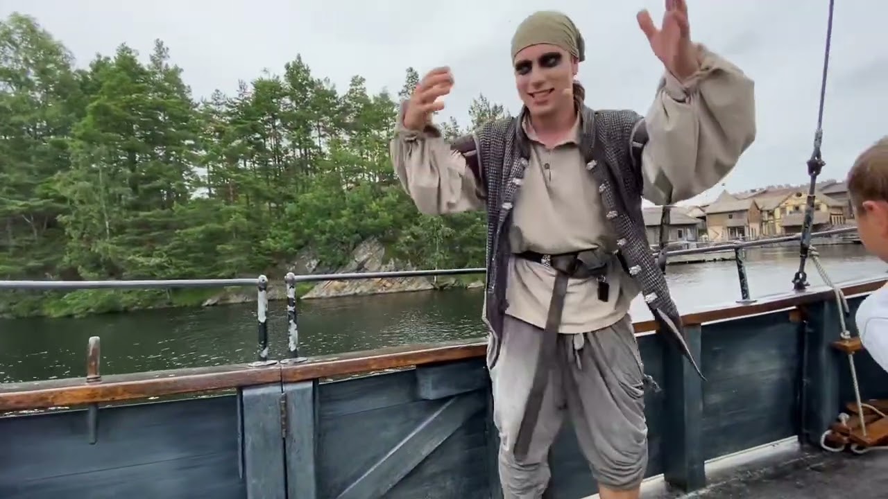 Kjører rundt i grevinnen, @Dyreparken