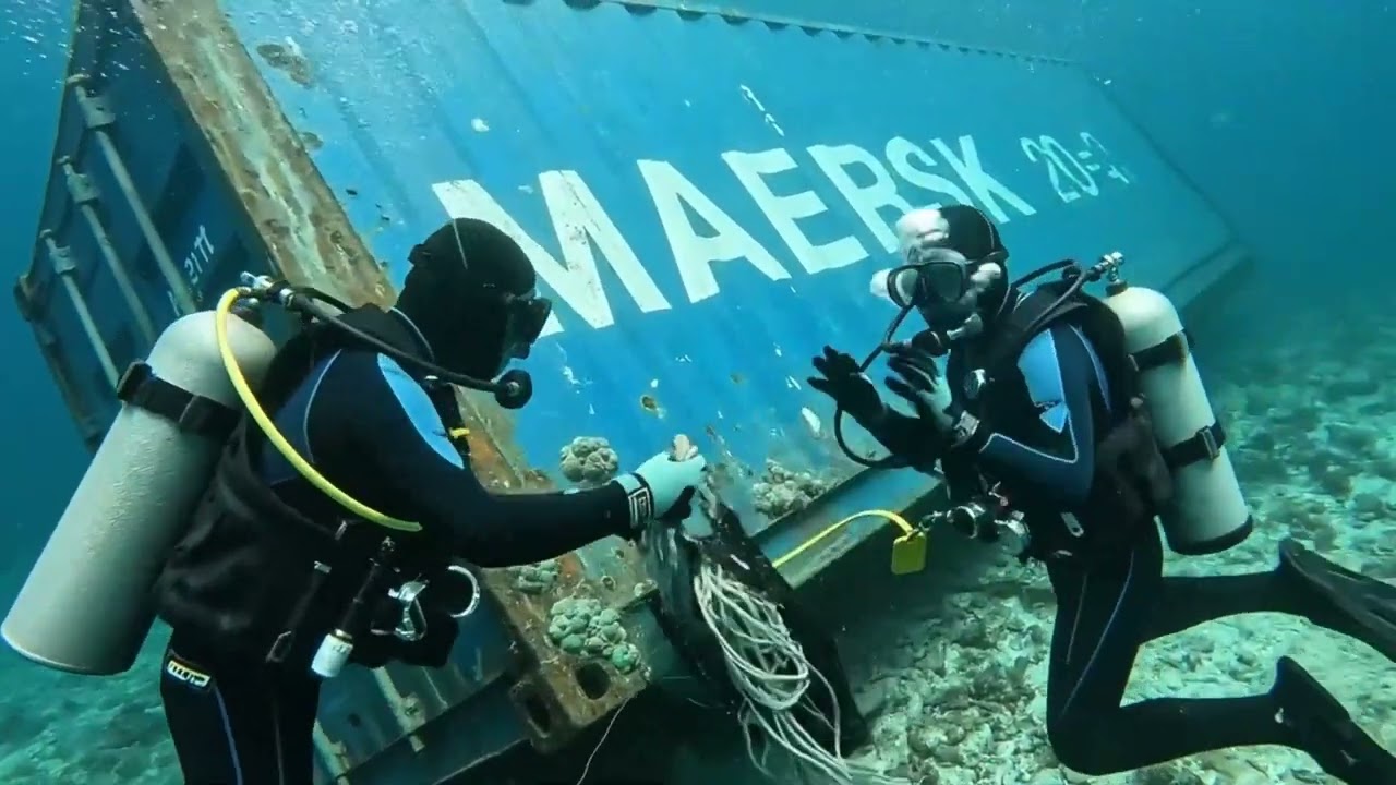 Deep Sea Discovery White Bentley Treasure Container Recovered   DeepGold 1080