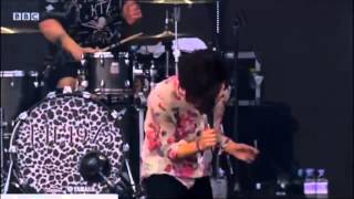 The 1975 - Pressure (Live @ Radio 1&#39;s Big Weekend 2014)