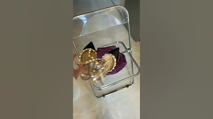 妹妹說紫色很有韻味#後媽裙#華倫天 奴 - 天天要聞