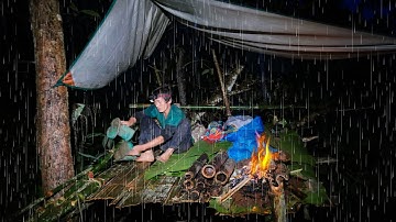นอนป่ากับเต๋าริมบ้านจง พายุฝนโนรูถล่มทั้งคืน ที่พักอย่างดีนอนได้หลับอย่างสบาย [วรวิช]