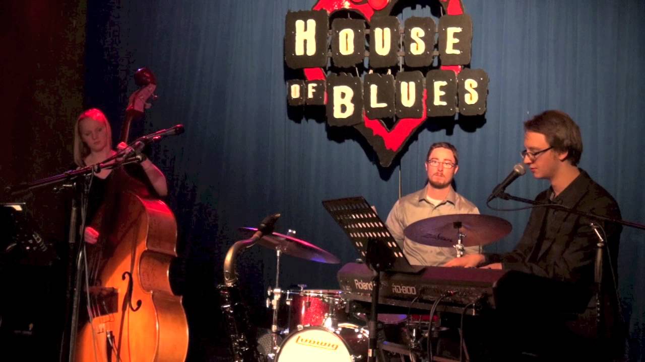 Eric Vazquez "What A Wonderful World"