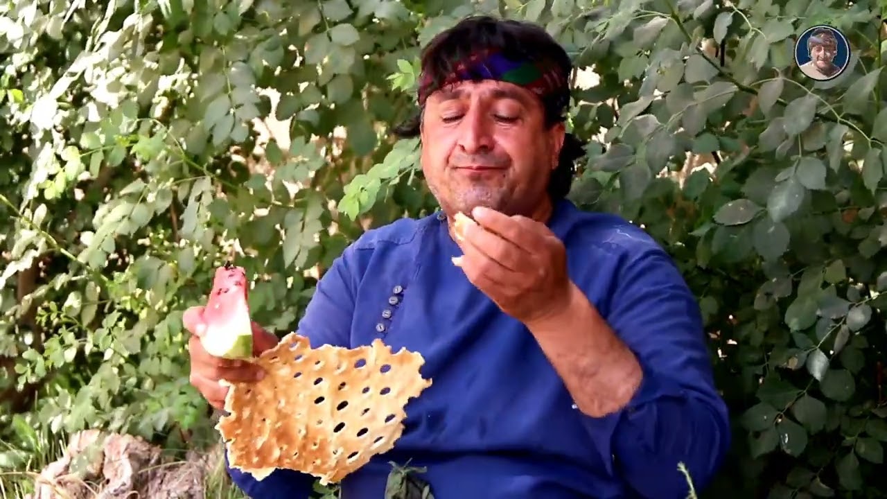 نمایش -جنگ گیلک وغلام بخاطر متلگ گفتن به مادرغلام