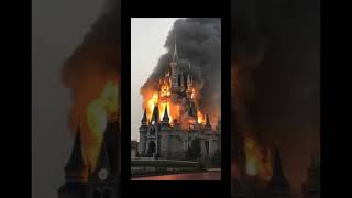 Fact of the day Cinderella castle on fire#DisneyTrips #waltdisneyworld #cinderella #fire #ai
