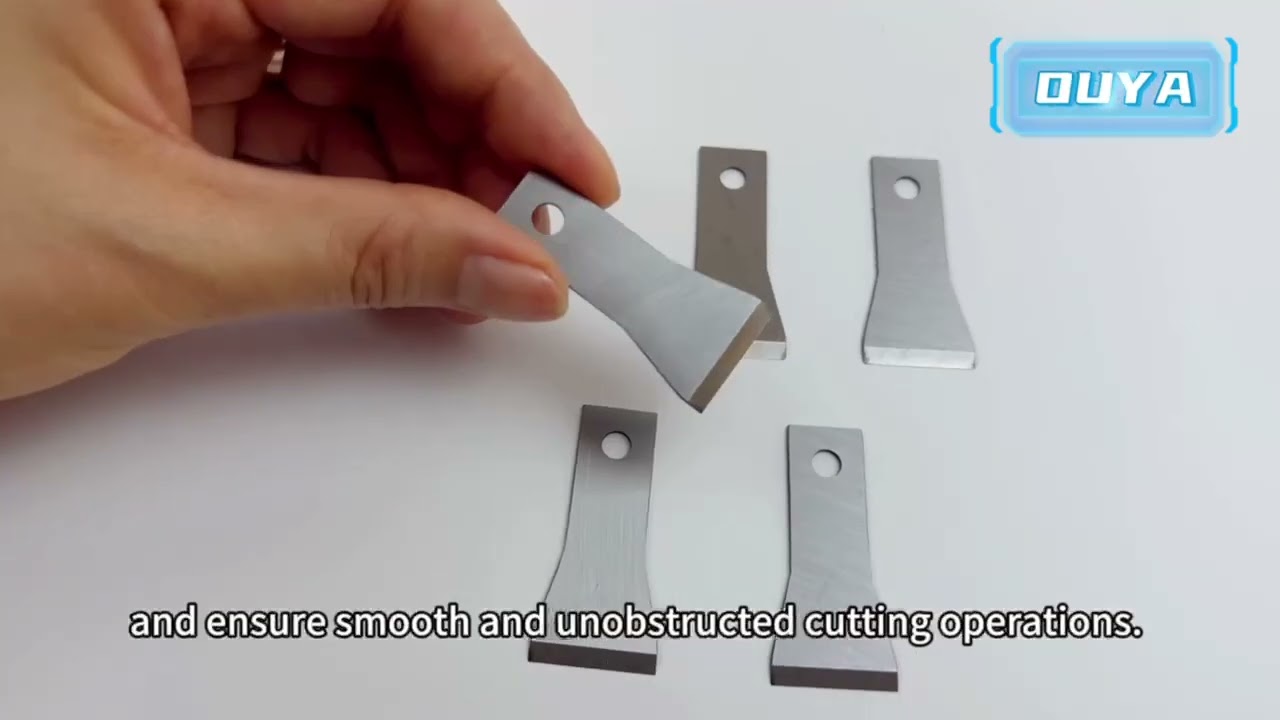 Underwater pelletizer blade