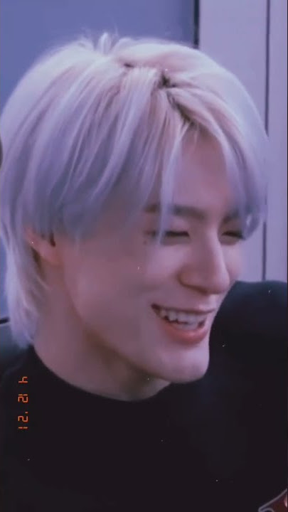 Download lagu first love with jeno