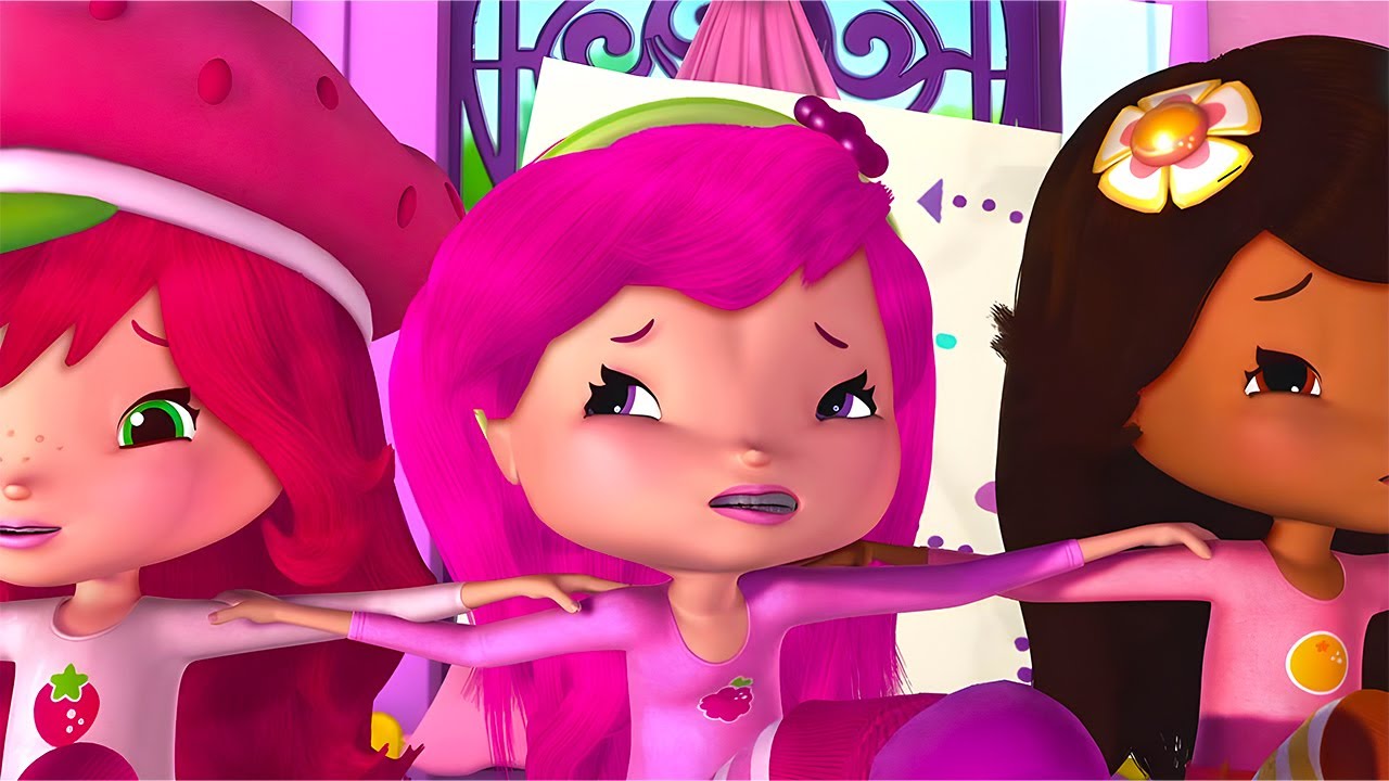 DANCE CLASS! 🪩 💃 🍓 | STRAWBERRY SHORTCAKE | WildBrain Kids